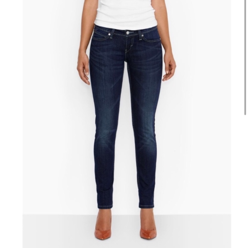 Levis Demi Curve Low Raise Skinny Jeans
